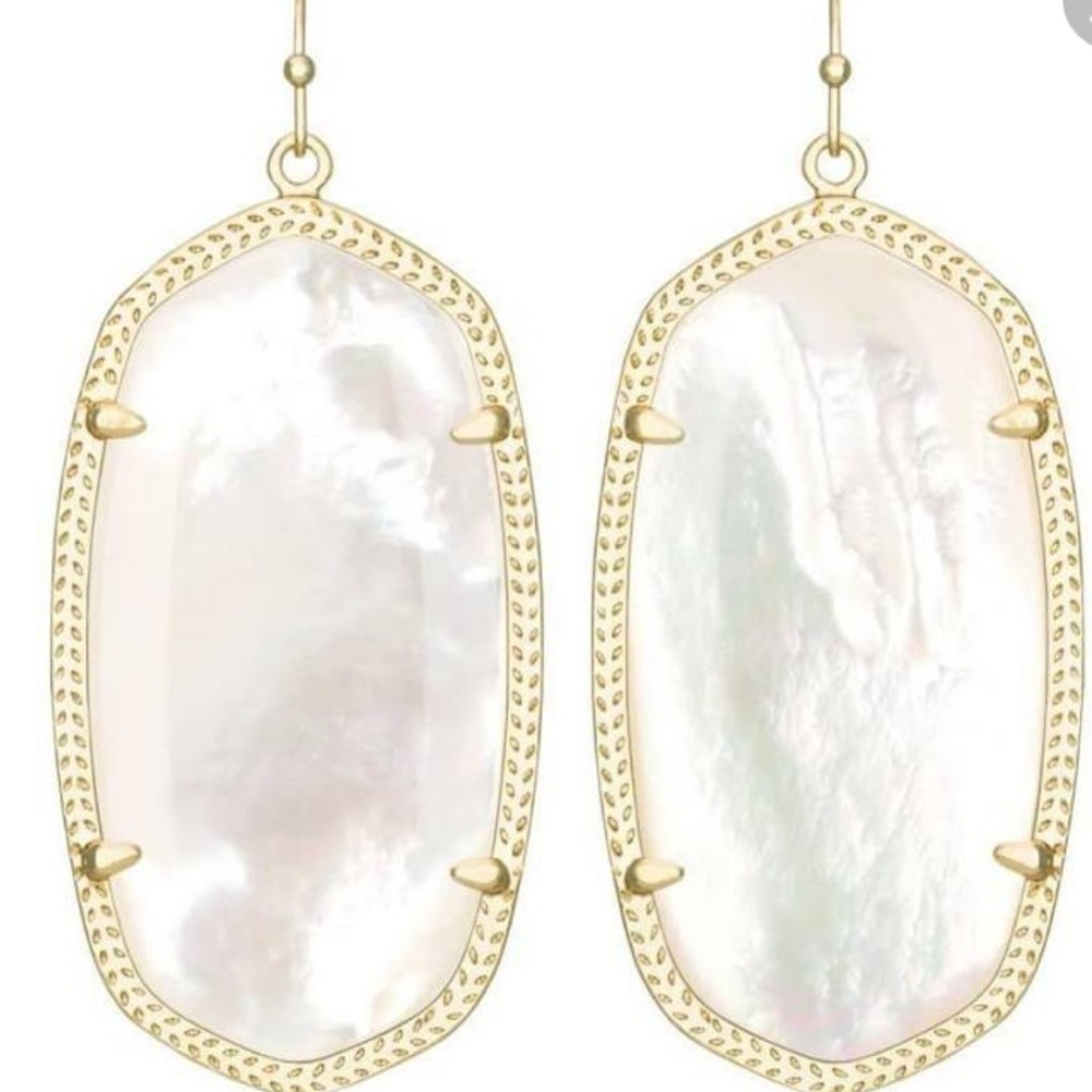 Kendra Scott white pearl Danielle earrings